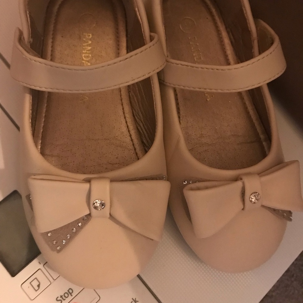 Nude toddler shoes size 9
